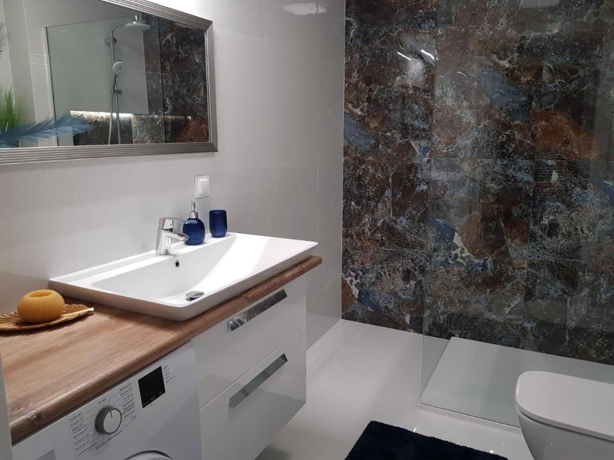 Apartament City View Wes Quality Suite Познан Екстериор снимка