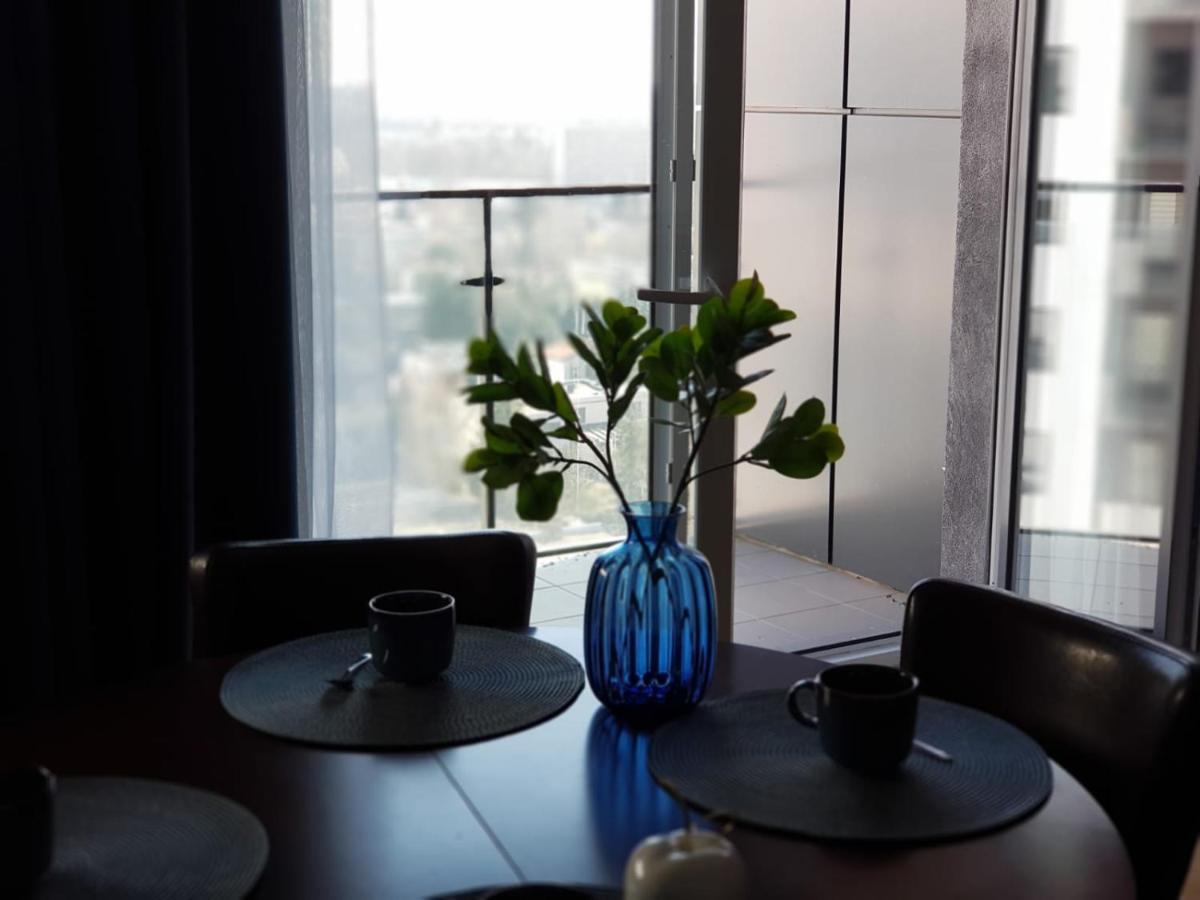 Apartament City View Wes Quality Suite Познан Екстериор снимка