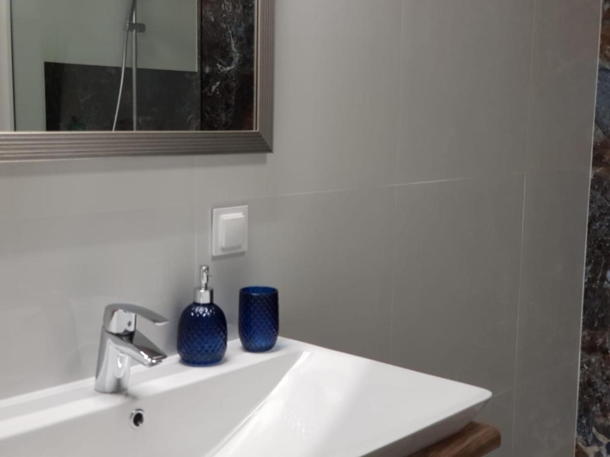 Apartament City View Wes Quality Suite Познан Екстериор снимка